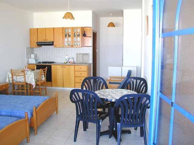 Sun Camero Apartments Pomos Pokój zdjęcie